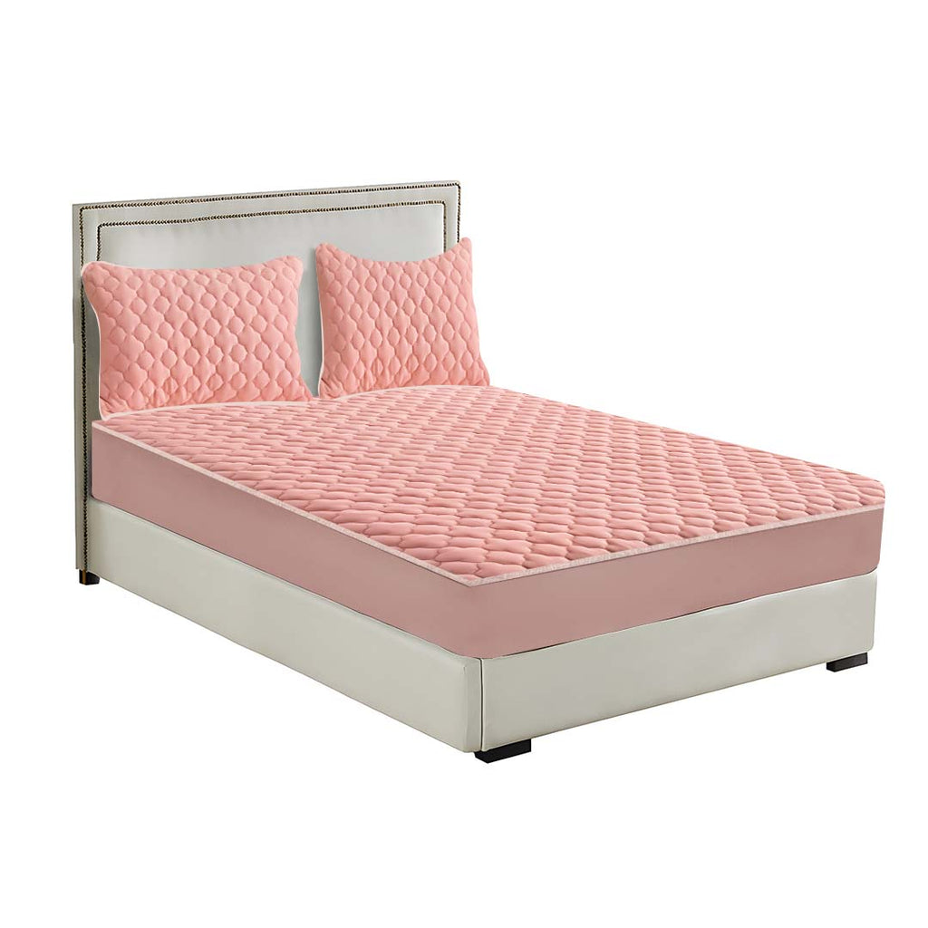 Pink quilted fleece stretchable mattress cover with clover design and two matching pillow covers