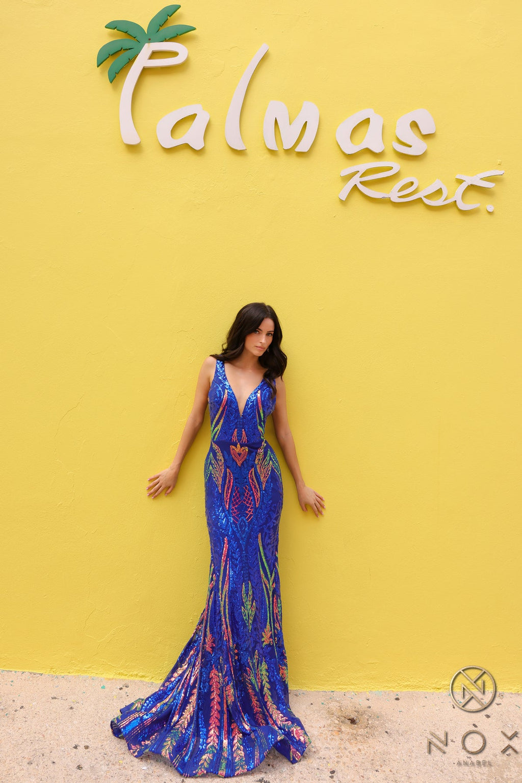 Deep V-Neck Fully Sequin Pattern Mermaid Gown NXR1402-1
