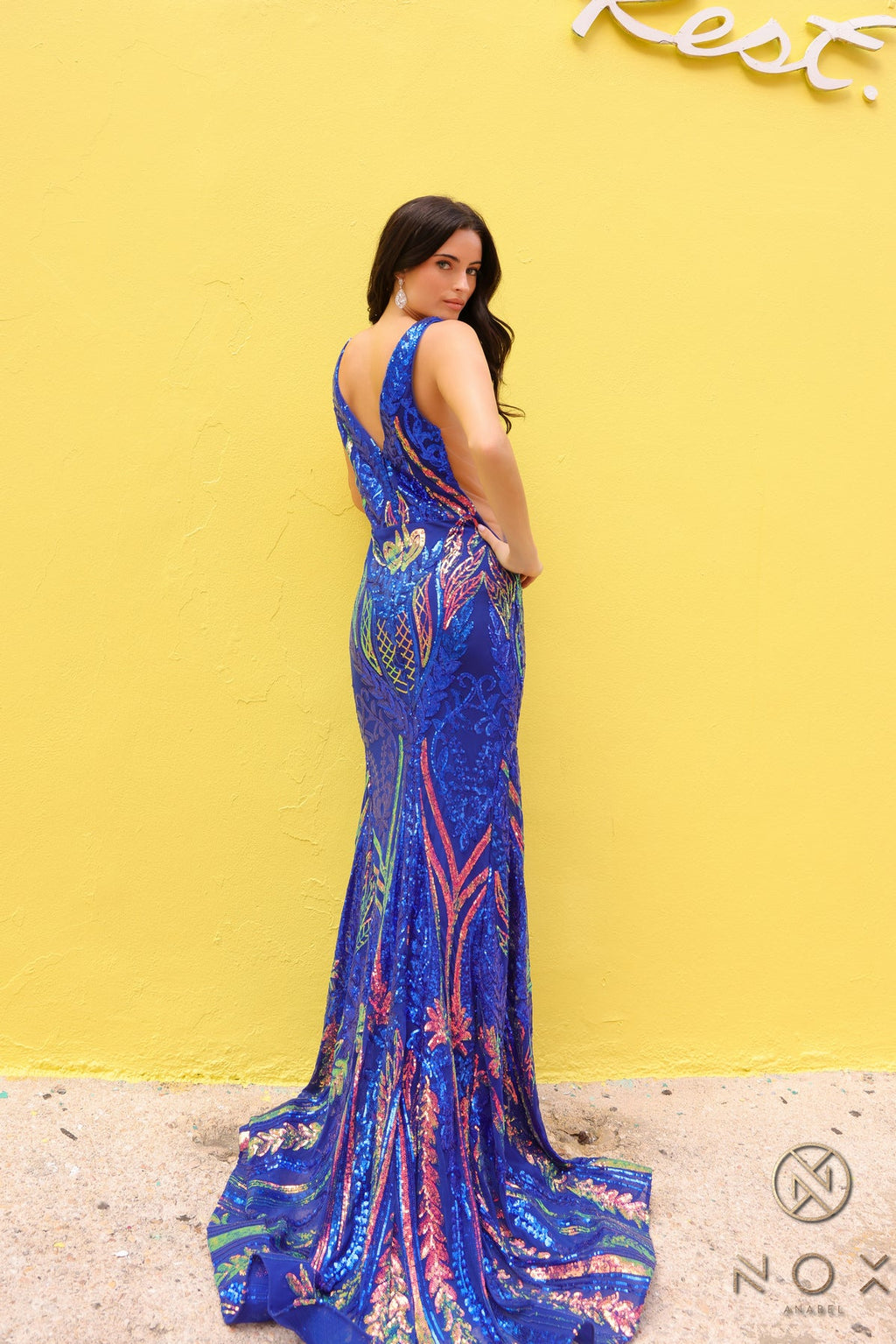 Deep V-Neck Fully Sequin Pattern Mermaid Gown NXR1402-2
