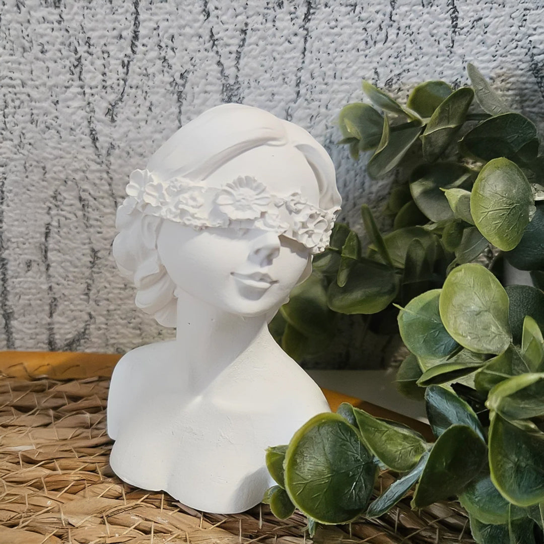 Matte white resin 36cm blindfold lady bust sculpture with delicate floral detailing for home decor — view 2
