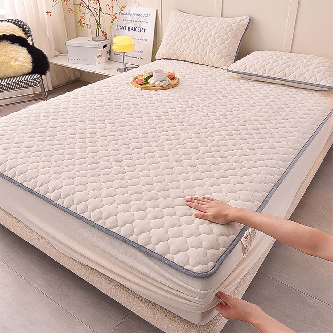 Beige quilted fleece mattress cover protector with clover design and two matching pillowcases — view 3