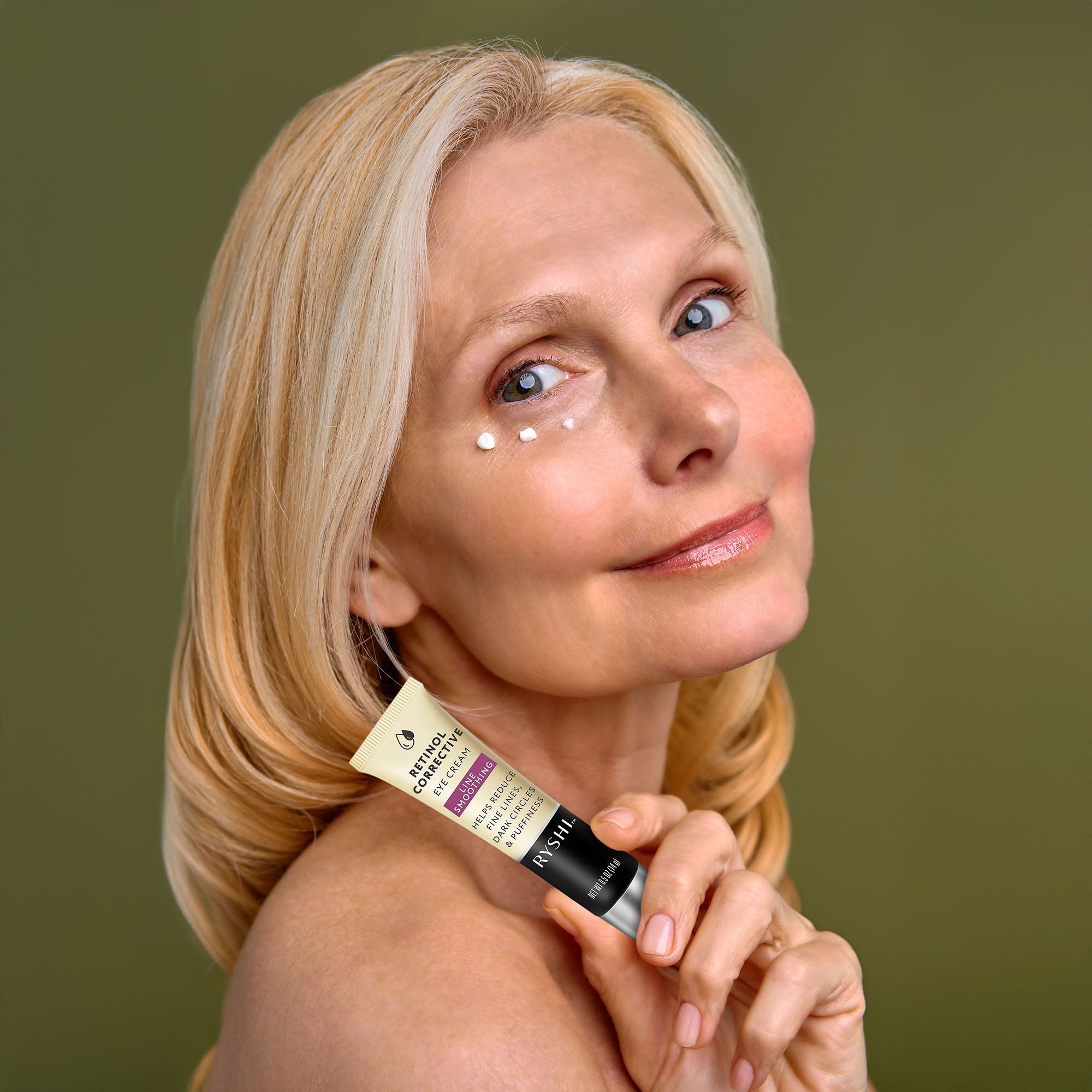 Complete skincare beauty bundle with retinol eye cream, eucalyptus cleansing cream, and finger makeup blenders — view 3