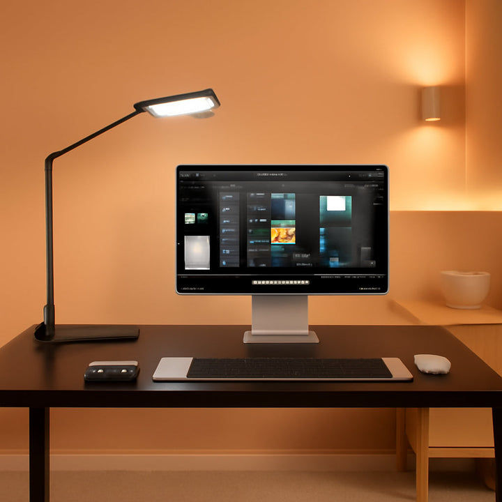 Professional LED Desk Lamp Dimmable 6500K Webcam Integrated