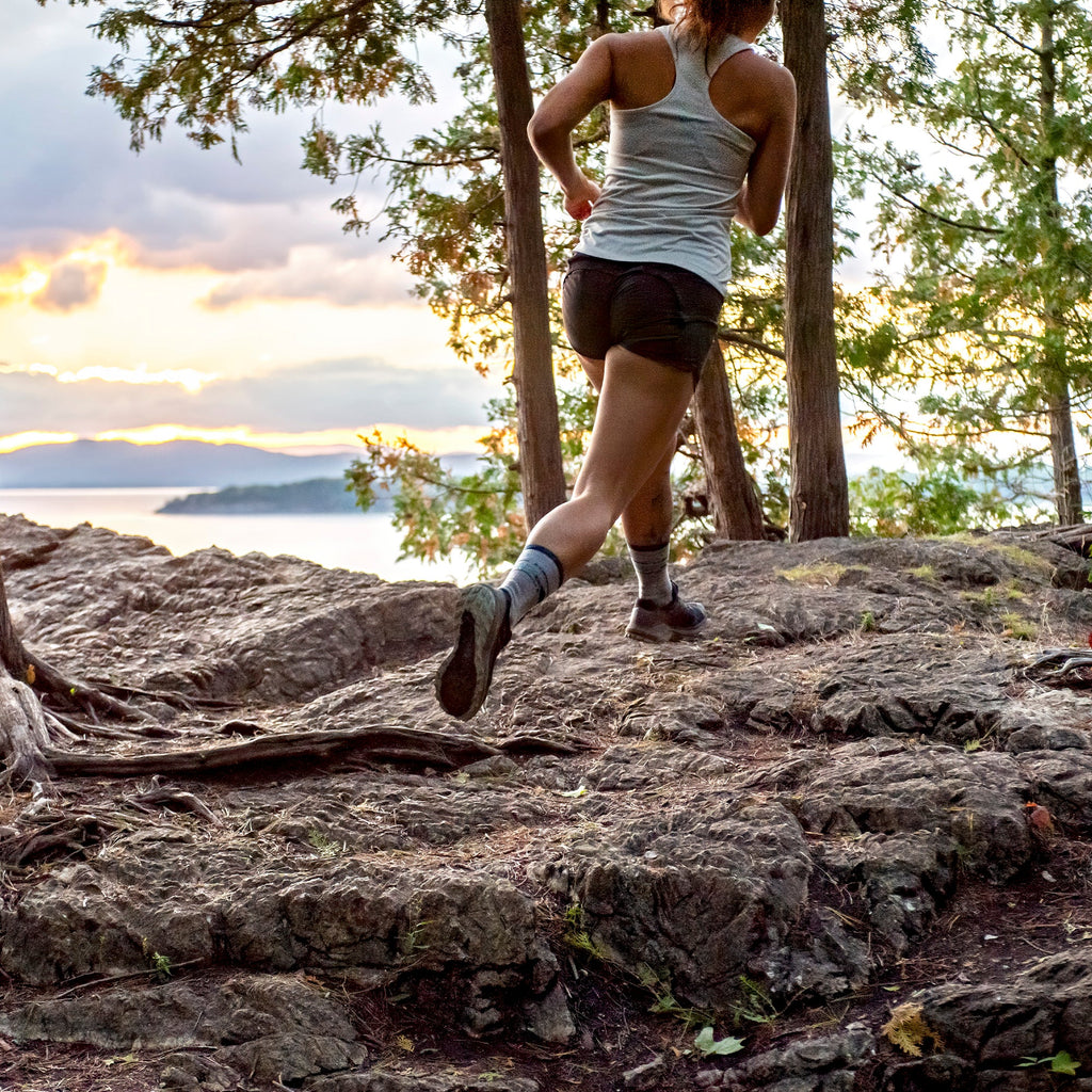 Women's micro crew ultra-lightweight running socks in a breathable merino wool blend — view 3