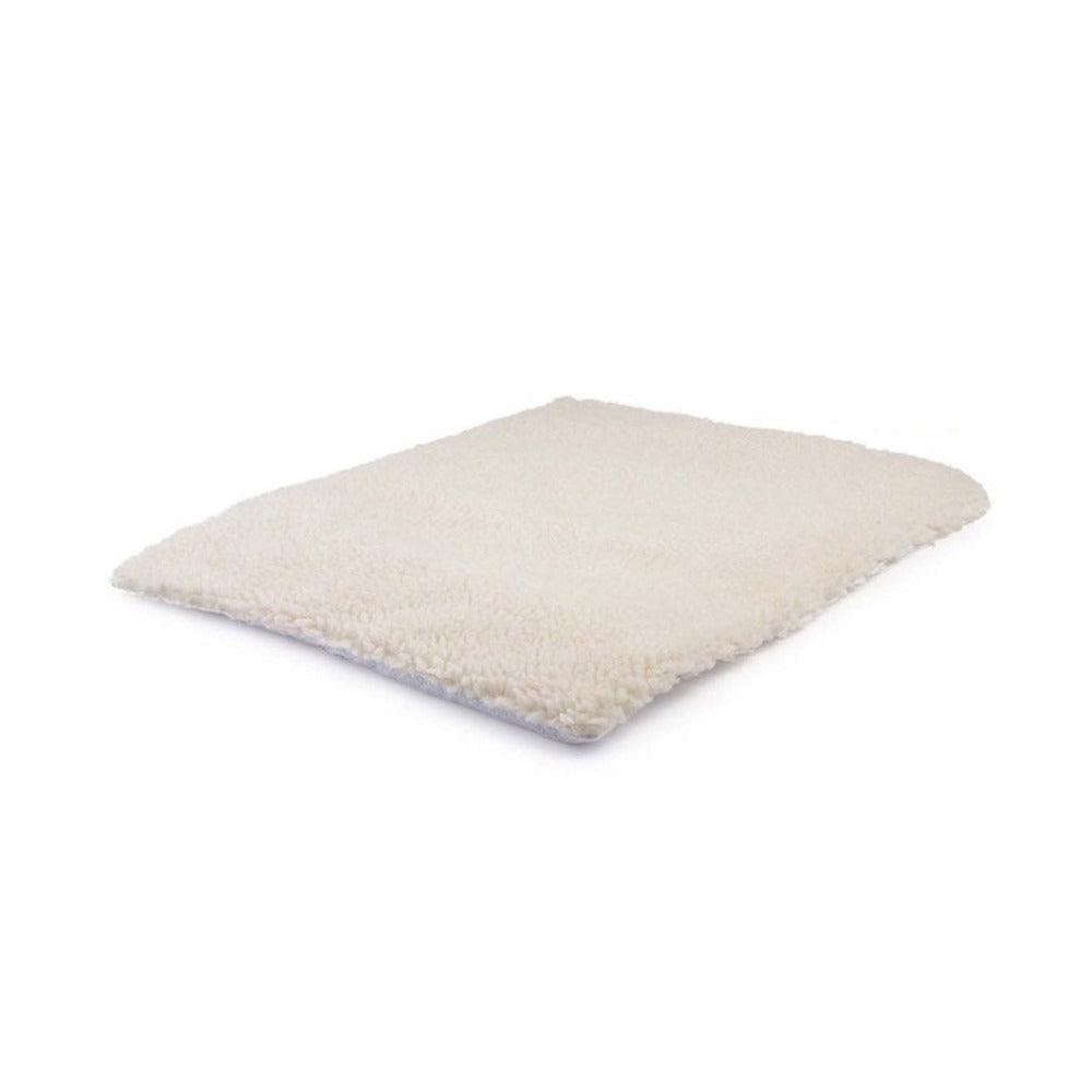 Thermal Paws self-heating pet blanket in soft faux lambswool for dogs and cats — view 5