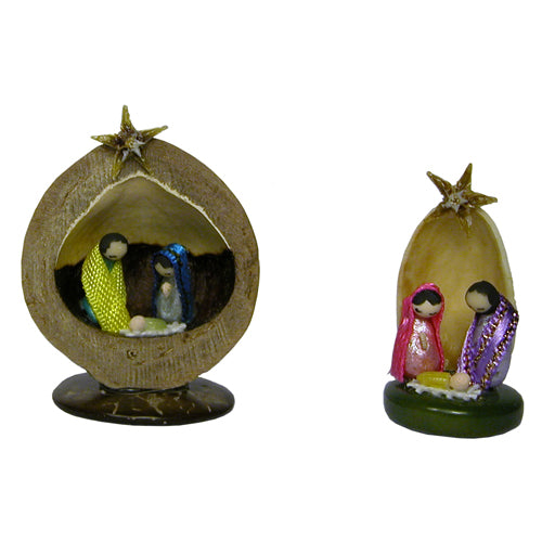 Miniature Nut Nativities from Ecuador-2
