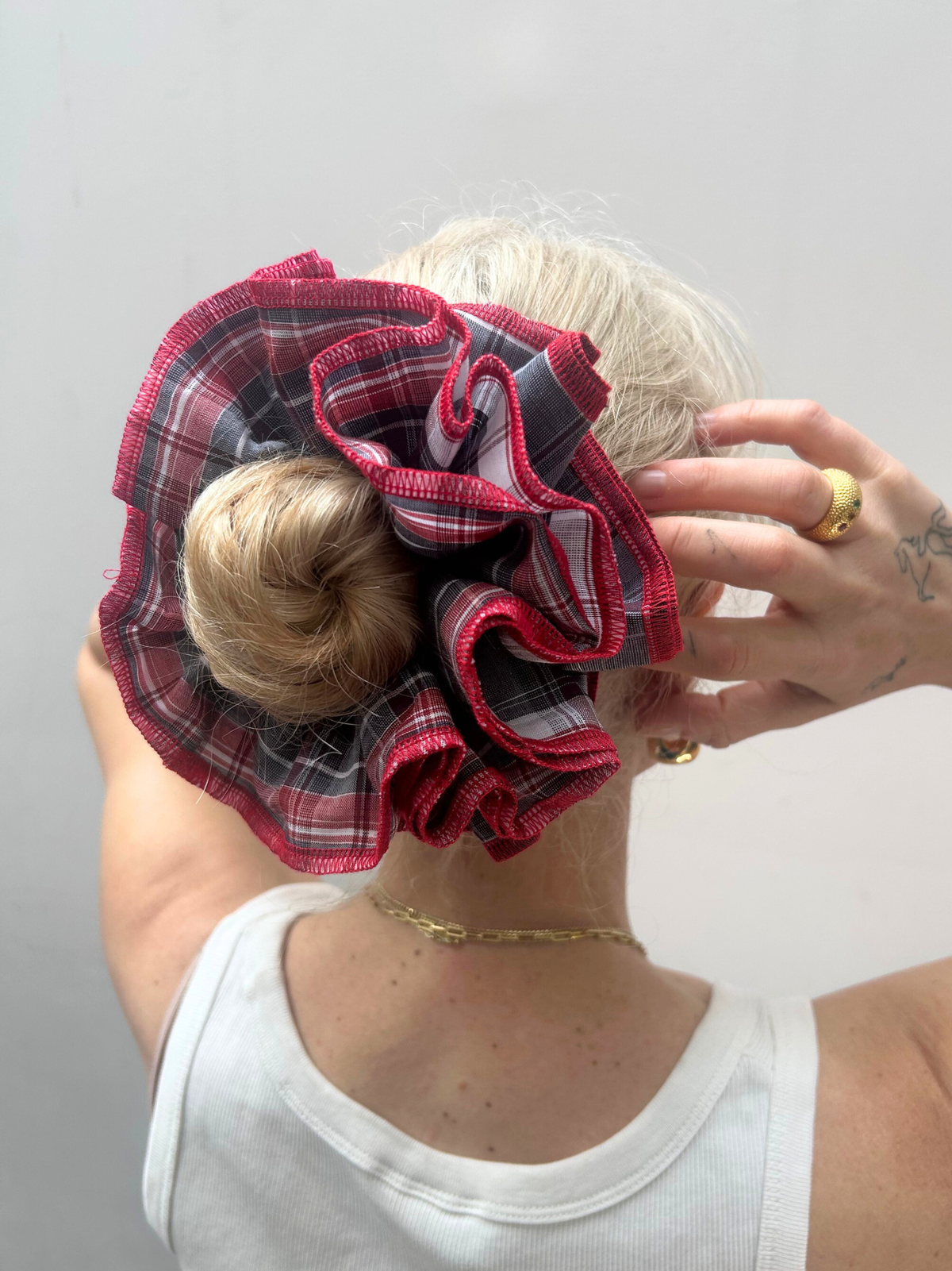 Organic Linen black & red check scrunchie - Azaria | No More Nobody-1