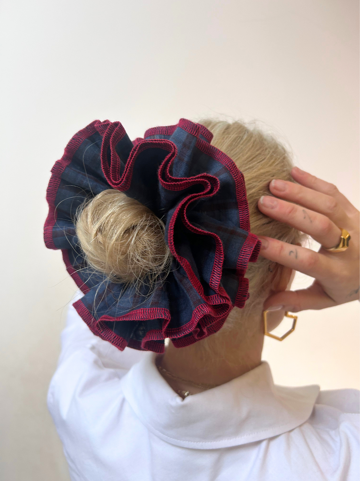 Organic Linen navy check scrunchie - Azaria | No More Nobody-1