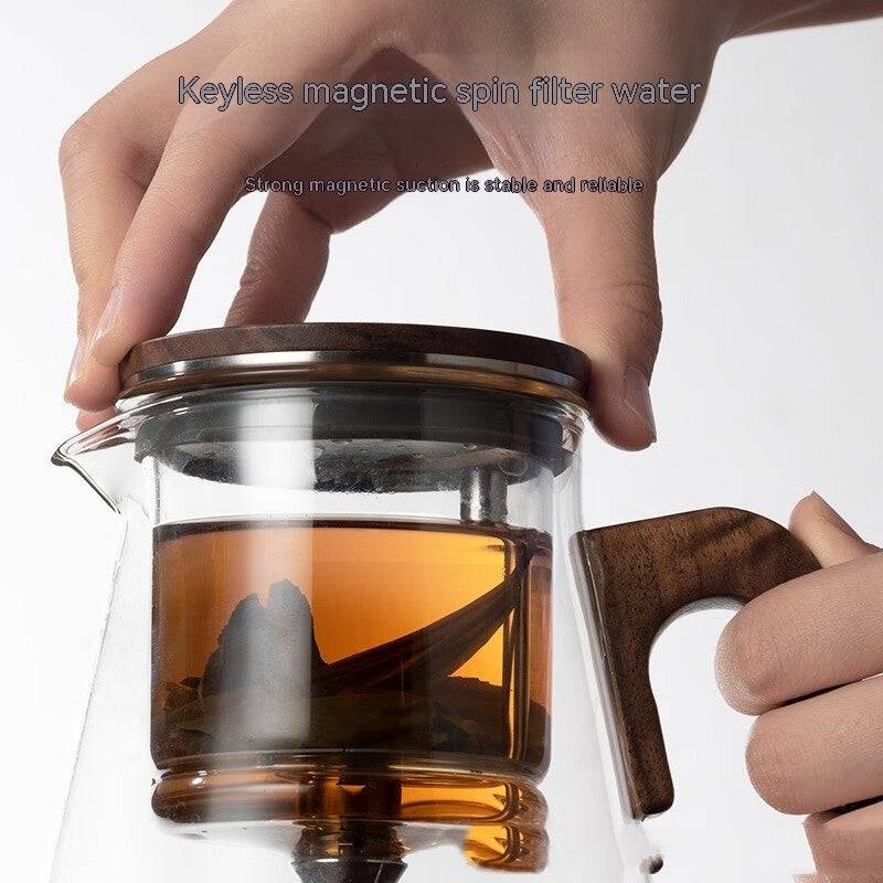 Glass teapot with walnut wood handle and one-click filter for brewing loose leaf tea — view 3