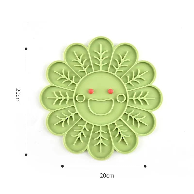 Fish shaped silicone slow feeder bowl and interactive treat lick mat for dogs and cats — view 3