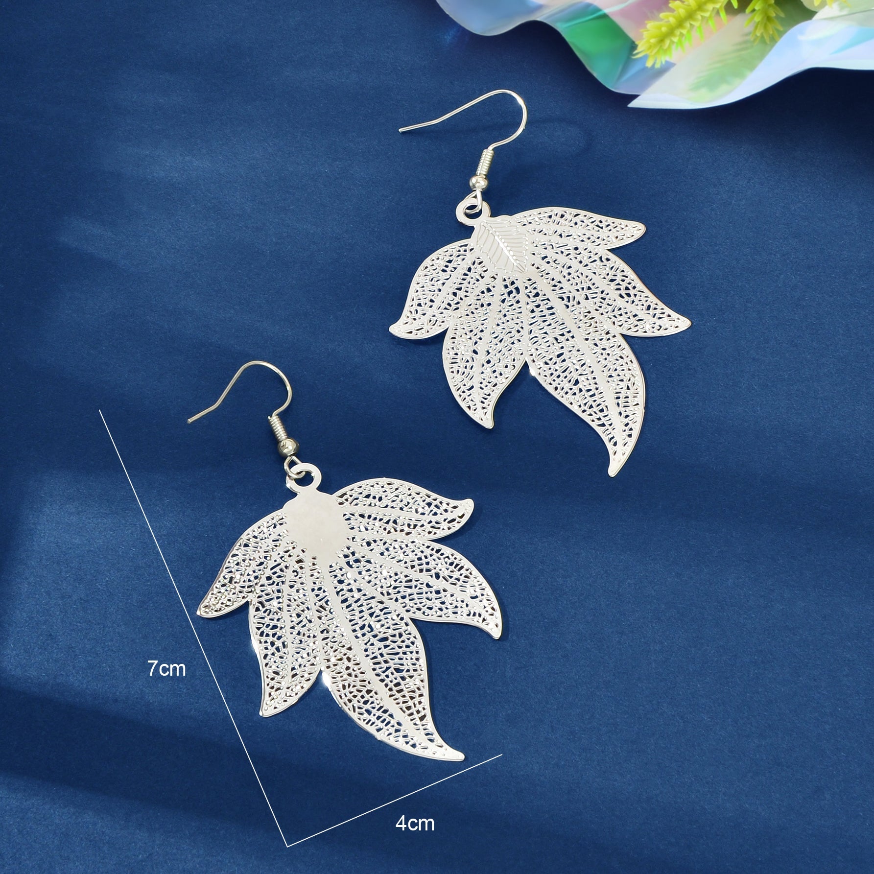 Silvery hollow leaf dangle earrings, lightweight metallic bohemian jewelry with a silver tone finish — view 2