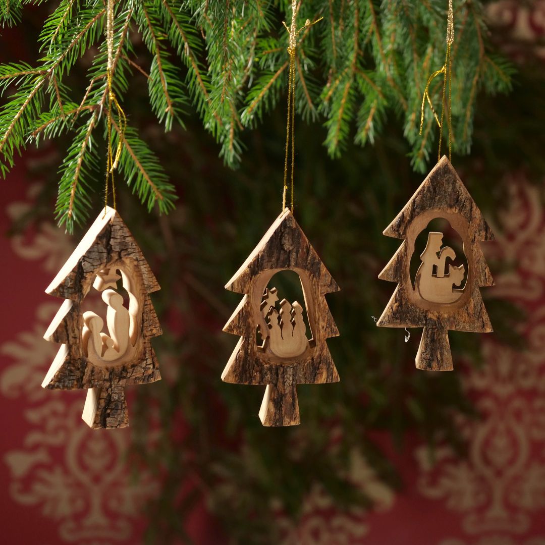 Krippen-Anhänger aus Olivenholz im Tannenbaum mit Rinde (3er Set) | Baumschmuck & Weihnachtsdeko für Advent und Weihnachten-0