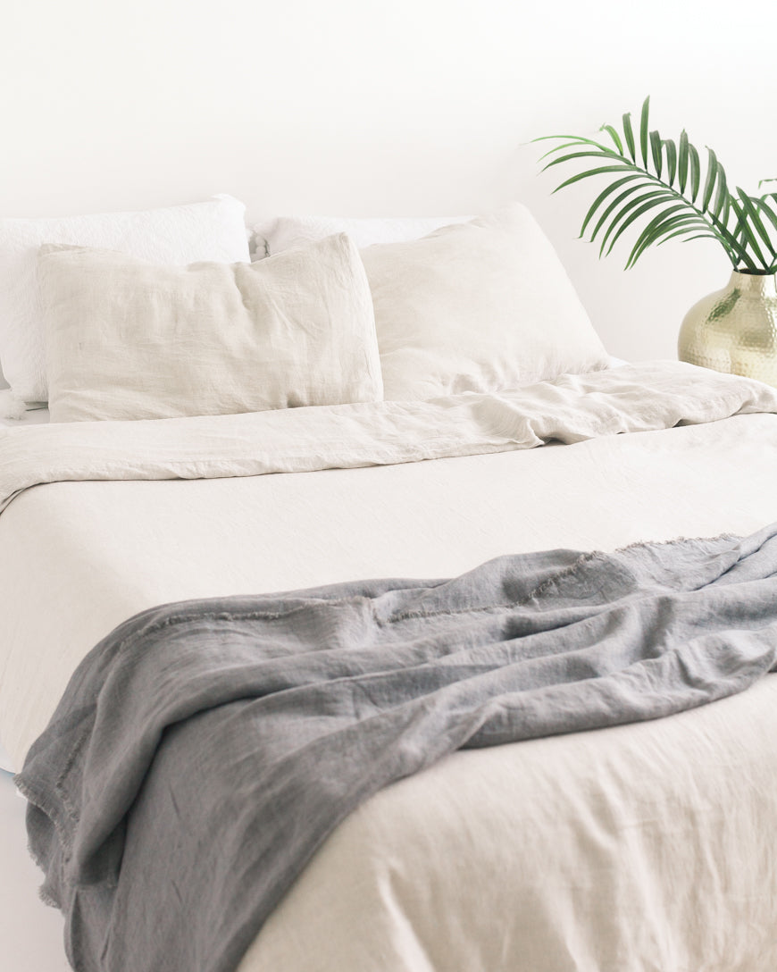 Stone washed linen throw blanket with frayed edges made from premium Belgian flax — view 2