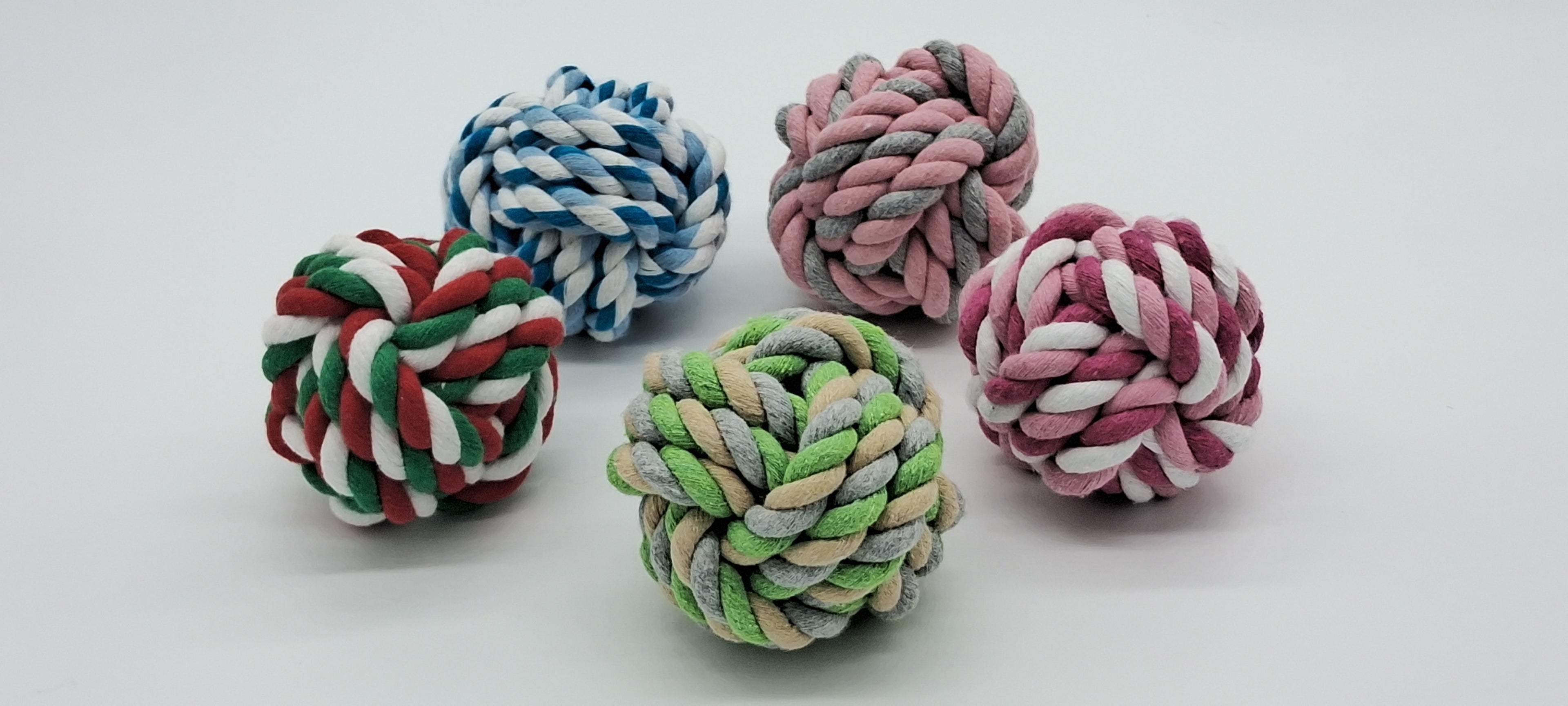 Fetch ball for dogs and cats made of durable woven rope for interactive outdoor playtime