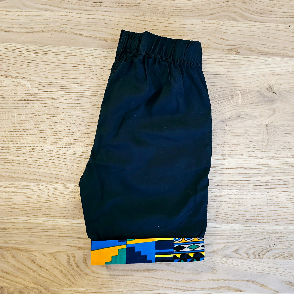 T-shirt and Cotton Pull Up Shorts Set with African Print Detail..-2