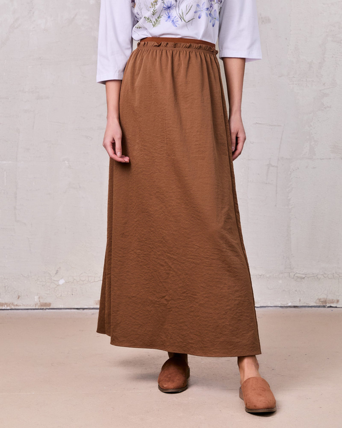 Elastic Waist Ruffle Skirt-Brown-1
