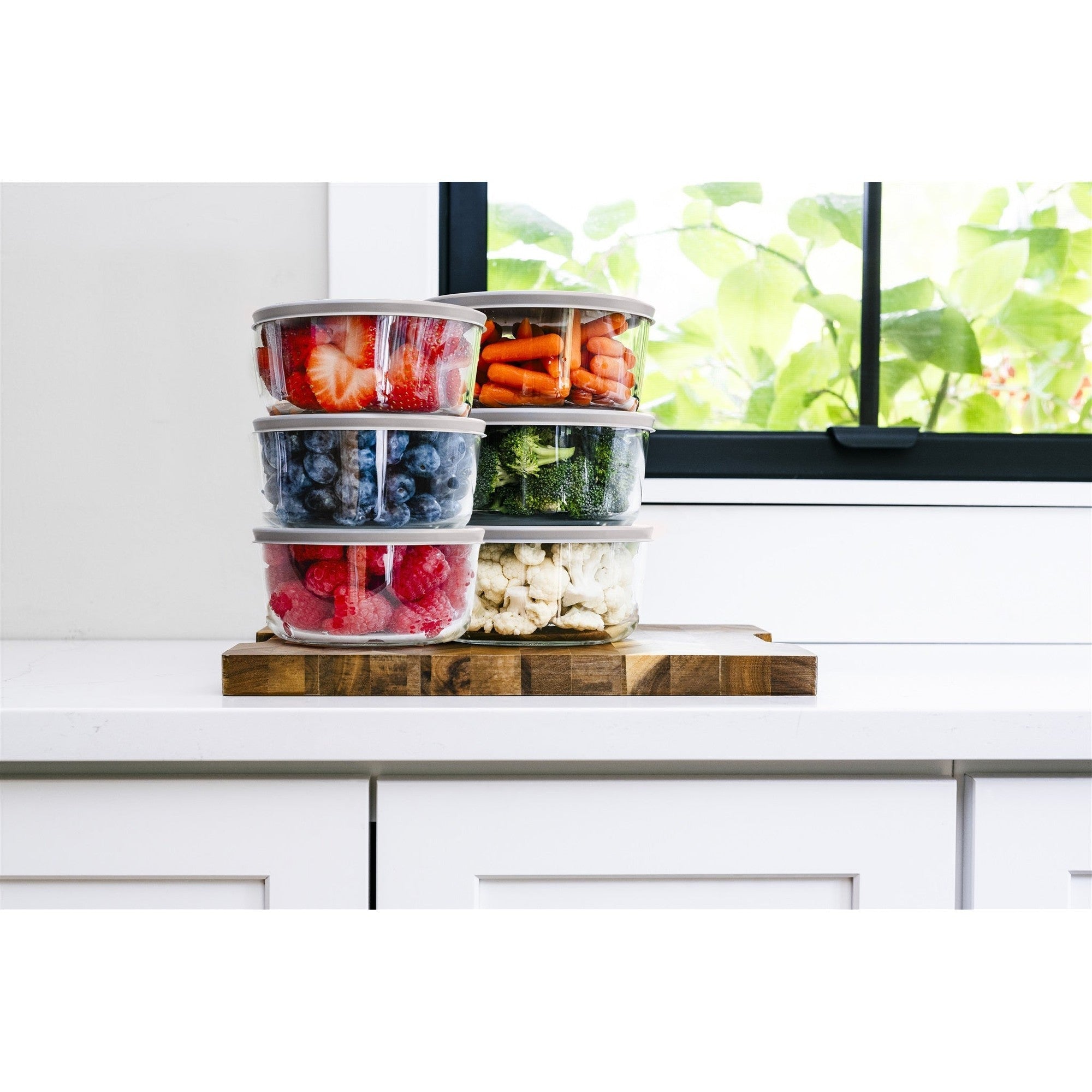 Six round 32oz glass food storage containers with grey airtight locking lids for meal prep — view 2