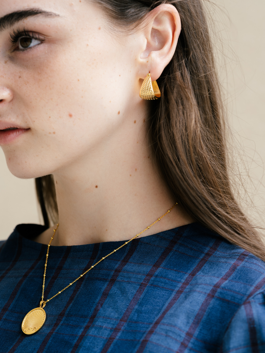 Gold Vermeil hoop earrings – Angela | No More Nobody-2