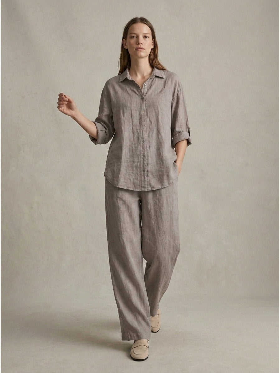 Women's grayish linen trousers from the capsule collection featuring relaxed elegant Italian tailoring — view 5