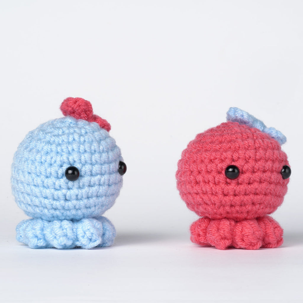Octopus amigurumi DIY crochet kit with vibrant threads, hook, fiberfill, and detailed instructions. — view 2