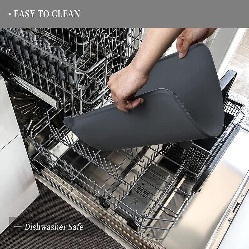 Waterproof silicone pet feeding mat with raised edges for dog and cat food bowls — view 4