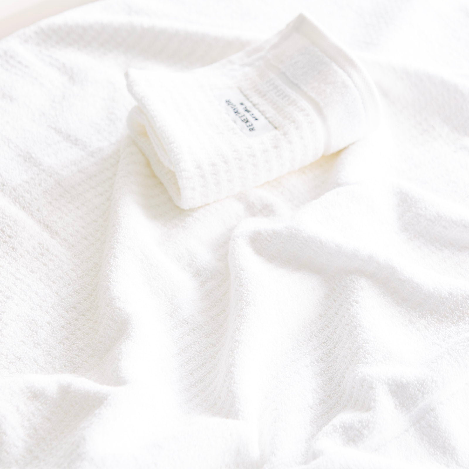 Cambridge waffle towel set in snow white, plush 650 GSM textured cotton bath towels. — view 2