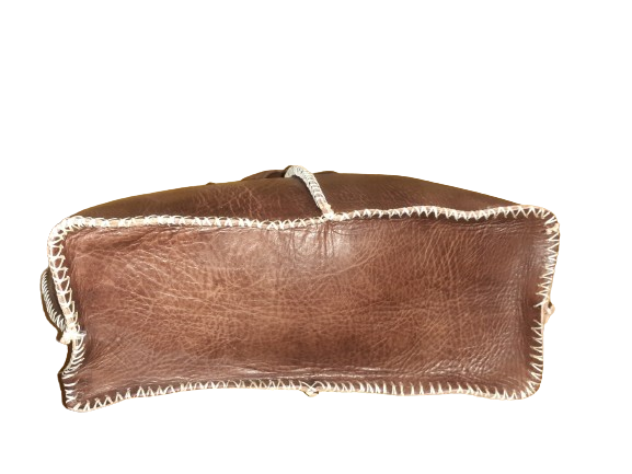 Medium rectangular rustic cowhide leather handbag with white stitching and sturdy dual handles. — view 5