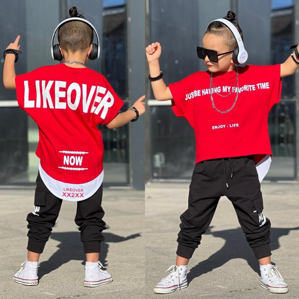 Boys jogger set in 100% cotton featuring a short sleeve t-shirt and matching elastic cuff pants — view 2