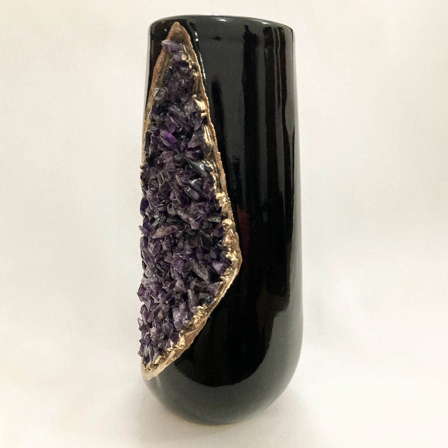 Set of two black ceramic vases featuring electroplated details and natural agate crystal stone accents — view 2
