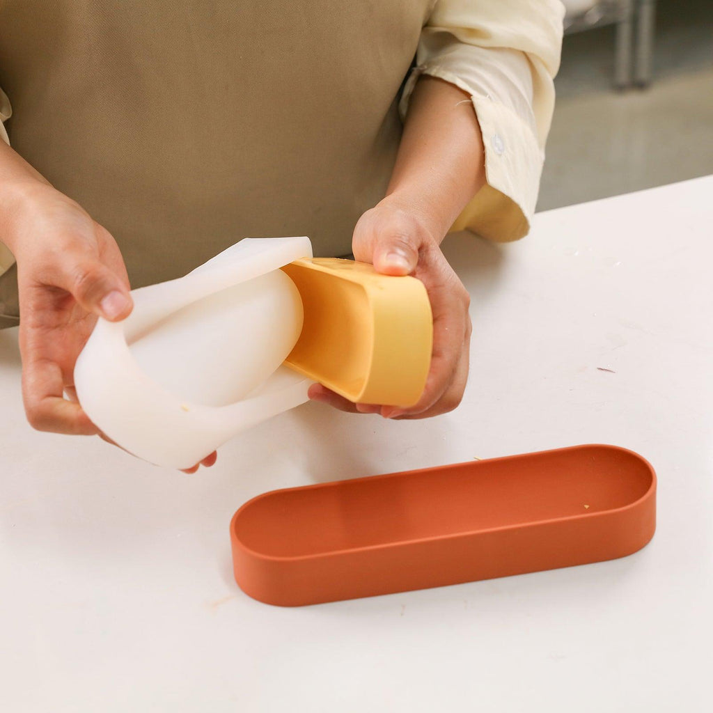 Long shaped pen organizer silicone mold for concrete and plaster casting minimalist desk accessory — view 3
