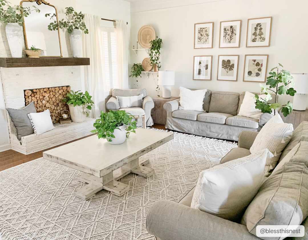 Ivory and black handwoven Ramsbury wool area rug with geometric pattern and corner tassels — view 2