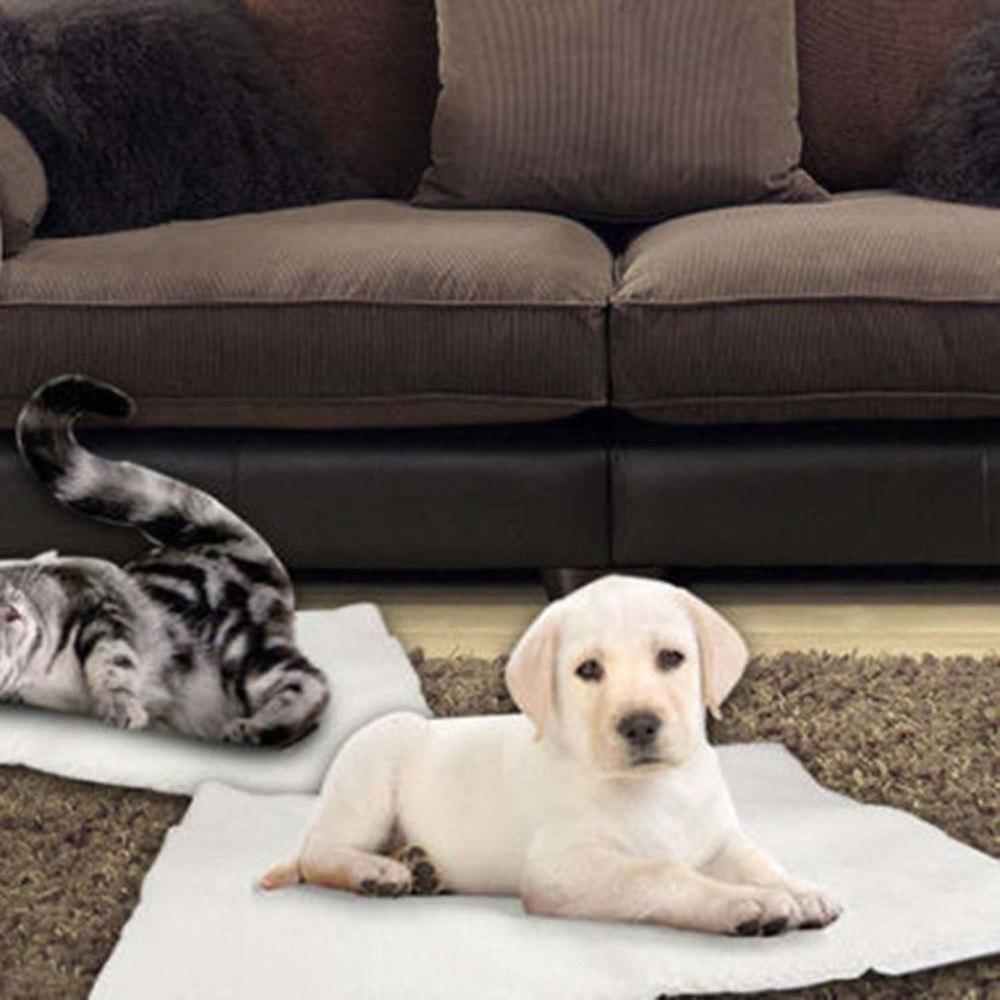 Thermal Paws self-heating pet blanket in soft faux lambswool for dogs and cats — view 4