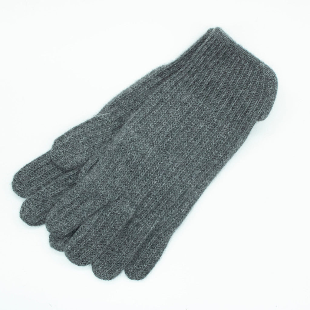 Men's ribbed 100% cashmere winter gloves featuring side vents and elegant self-piping details — view 3