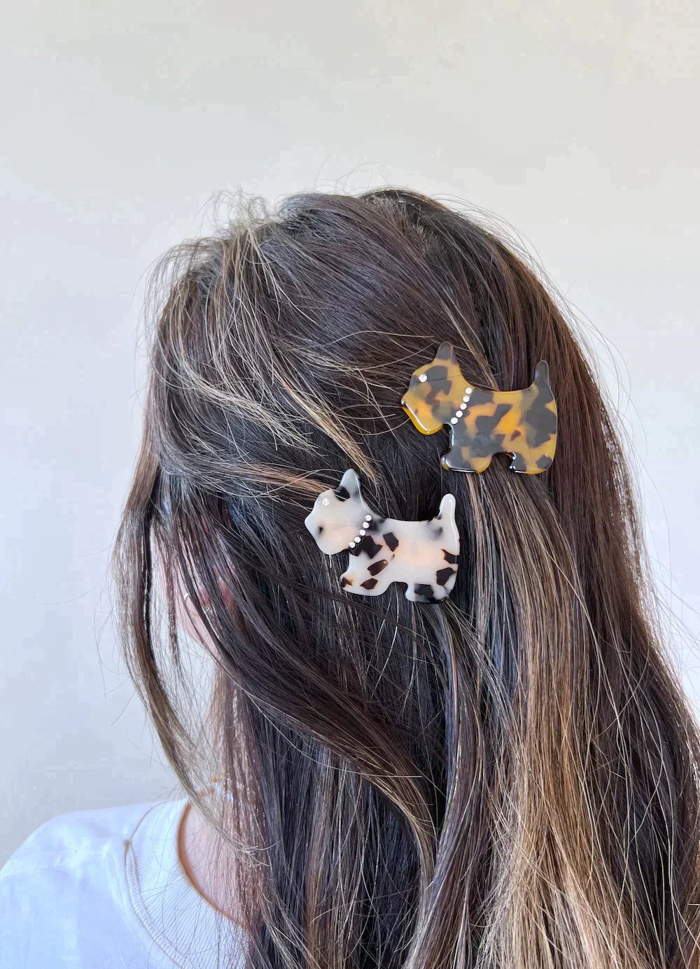 Hand-painted dog hair clip made of eco-friendly cellulose acetate with glass rhinestones — view 5