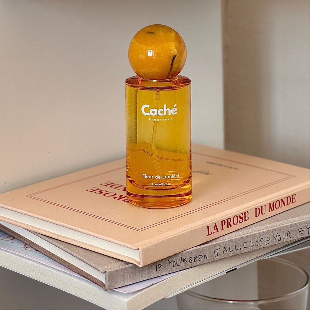 Fleur de Lumiere women's eau de parfum 50ml glass bottle, radiant floral fragrance. — view 4