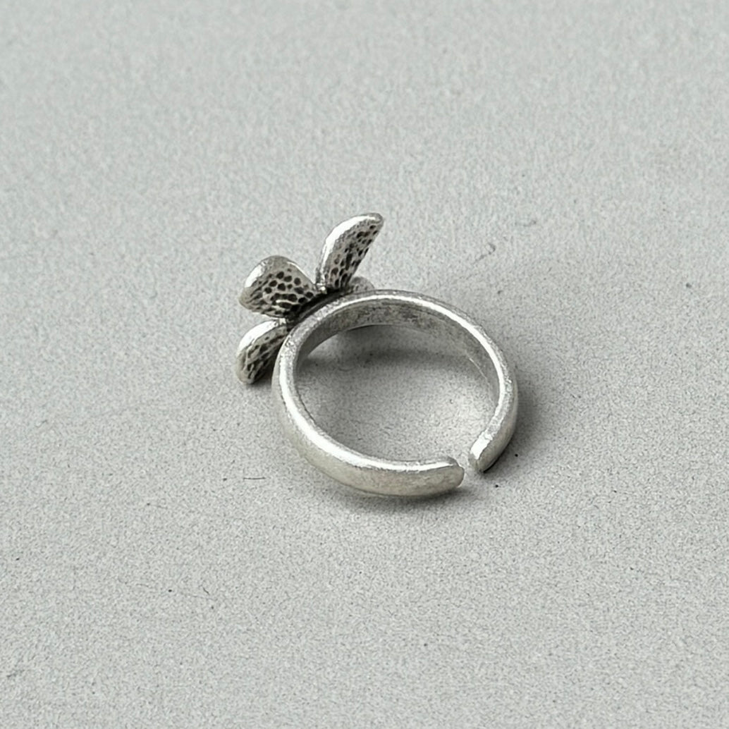4 Petal Flower Silver Ring-1