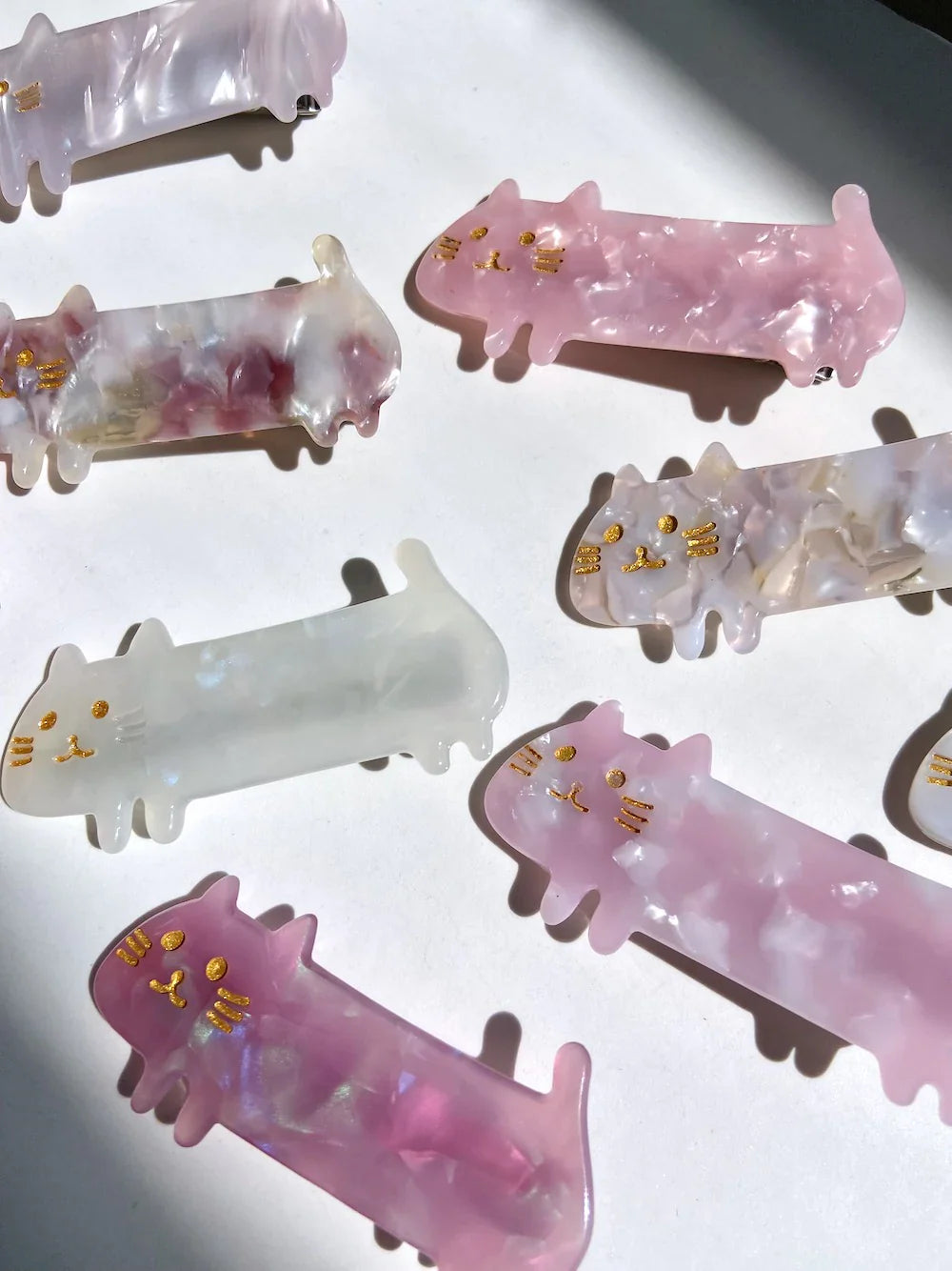 Hand-painted kitty cat hair clip made of eco-friendly cellulose acetate with glass rhinestones