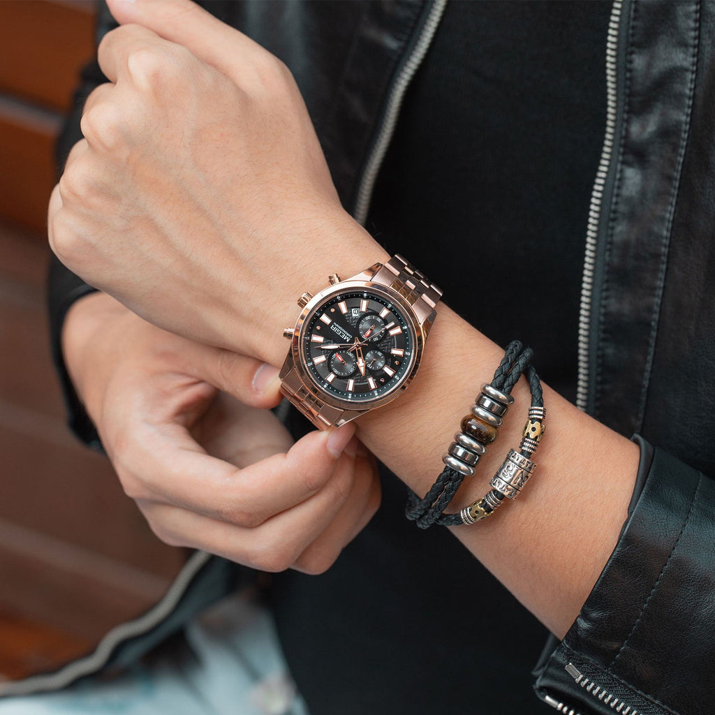 Men's luxury quartz wristwatch featuring a stainless steel band, zinc alloy case, and calendar dial. — view 4
