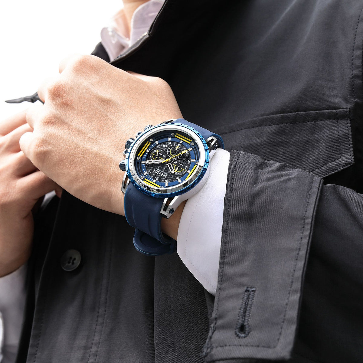 MEGIR Men's Sports Military Watches Fashion Luxury Quartz Wristwatch Silicone Strap Waterproof Chronograph Luminous Male Clock 2143-1