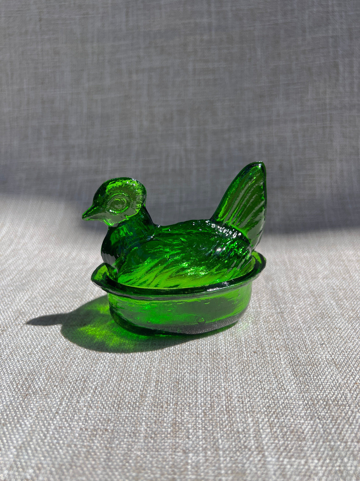 Nesting Hen Bowl & Lid - EMERALD GREEN | Hand Blown Glass - Colombia-4