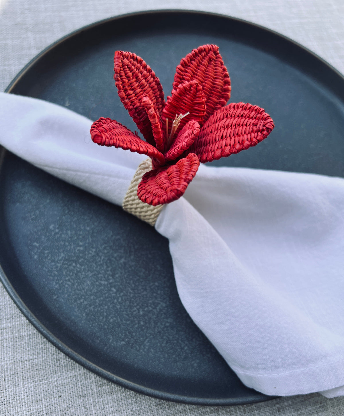 Red Hibiscus Flower Napkin Ring  – Table Decor Colombia-4