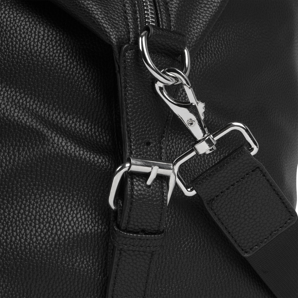 Contrast duffle bag with multiple pockets and durable straps for stylish and functional travel organization — view 5