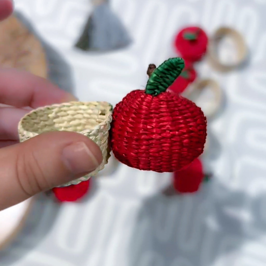 Red Apple Napkin Ring  – Table Decor Colombia-4