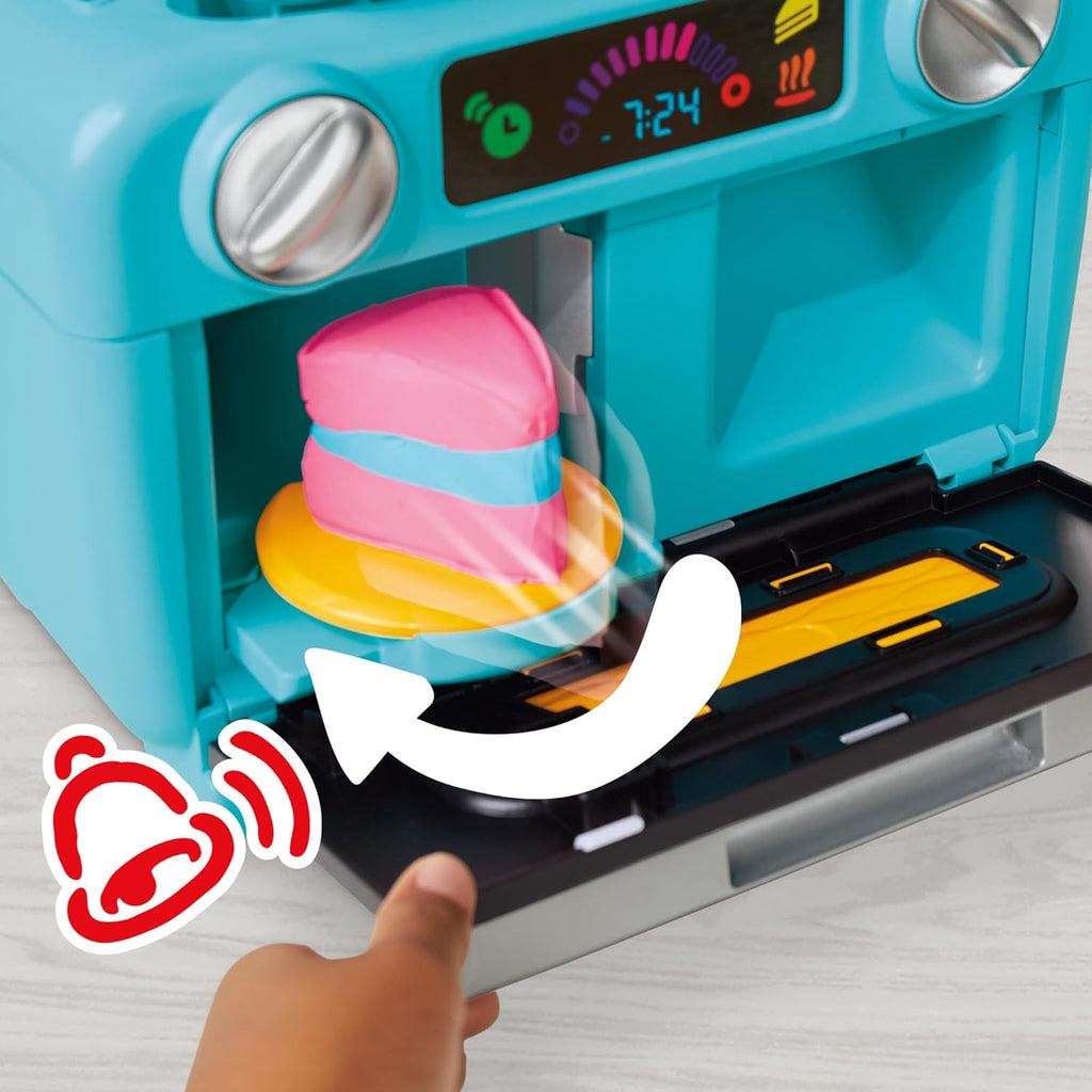 Play-Doh Super Slice Cake Playset with colourful modelling compound and pretend baking tools — view 2
