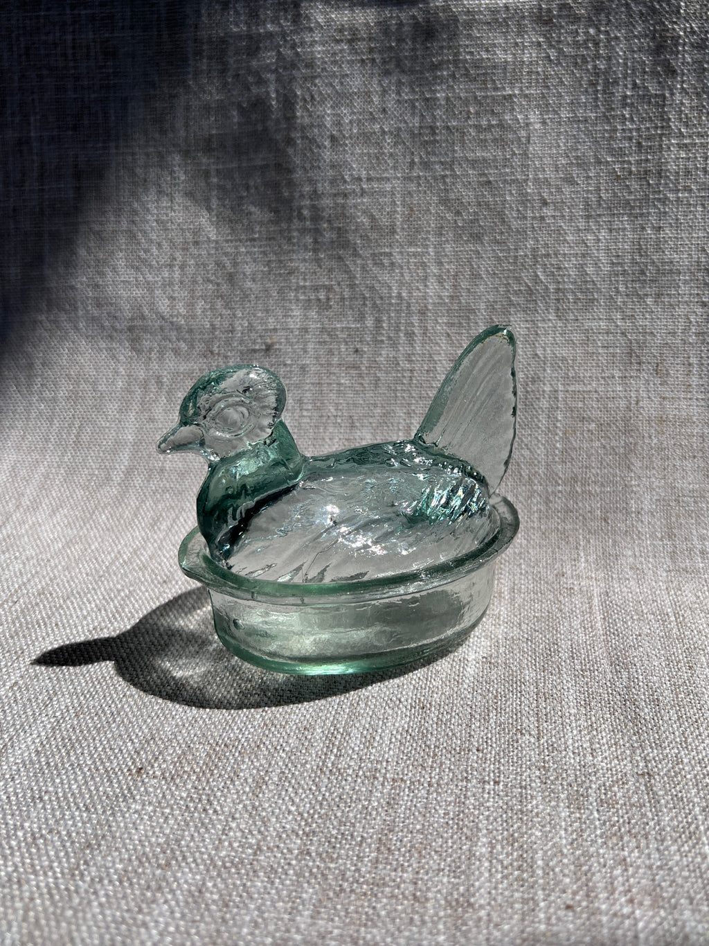 Nesting Hen Bowl & Lid - CLEAR DIAMOND | Hand Blown Glass - Colombia-3