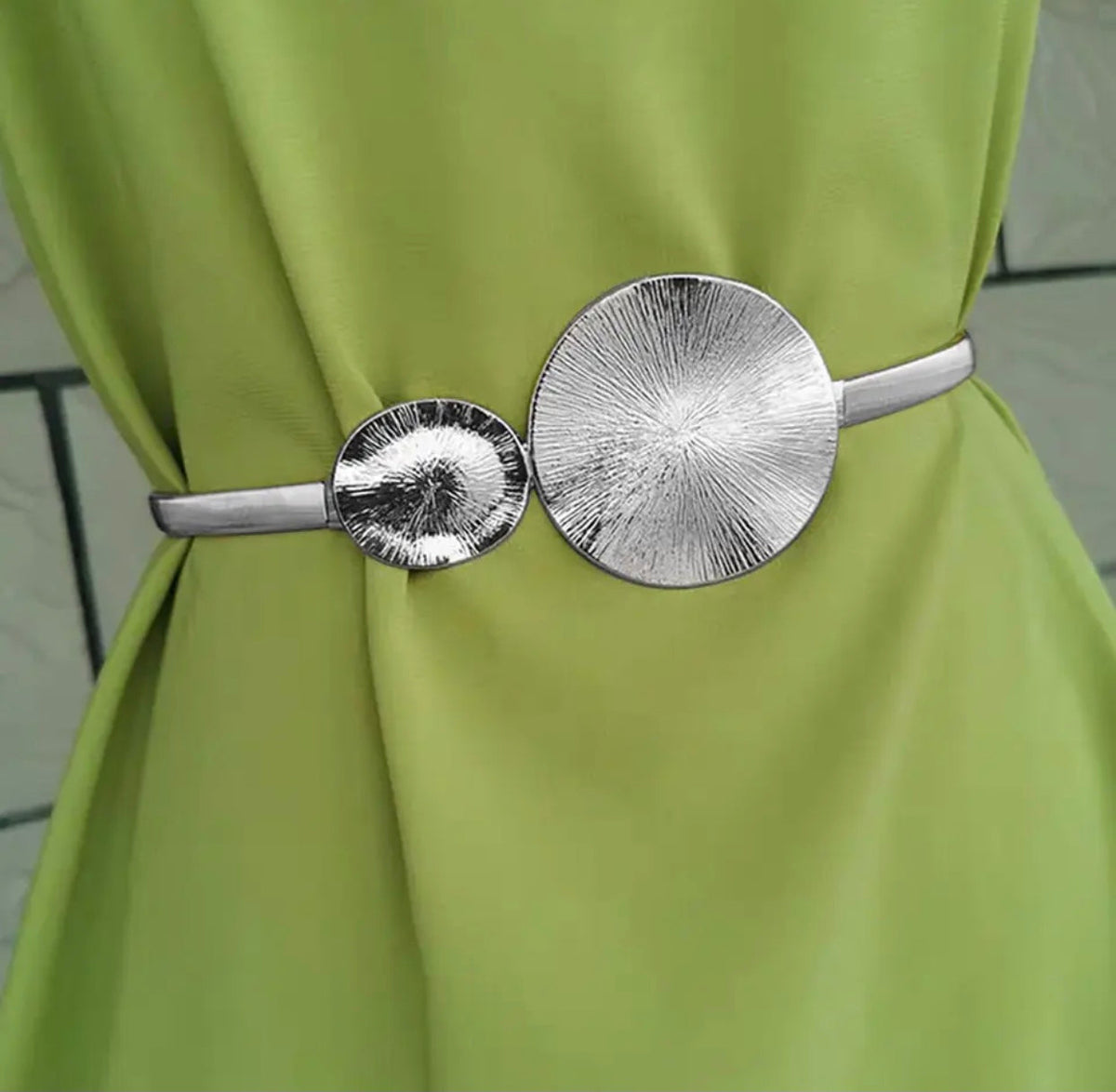 Circle Medallion Gold Elastic Metal Belt-2