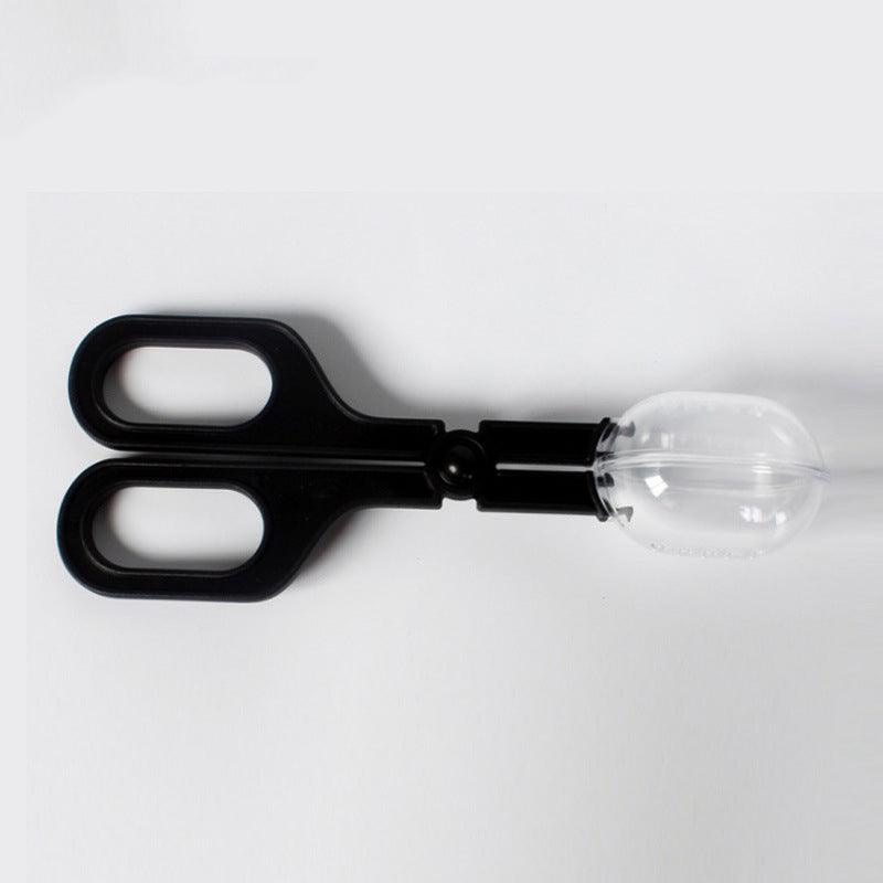 Black ABS plastic insect trap with scissor handle for small reptile feeding and terrarium cleaning — view 3