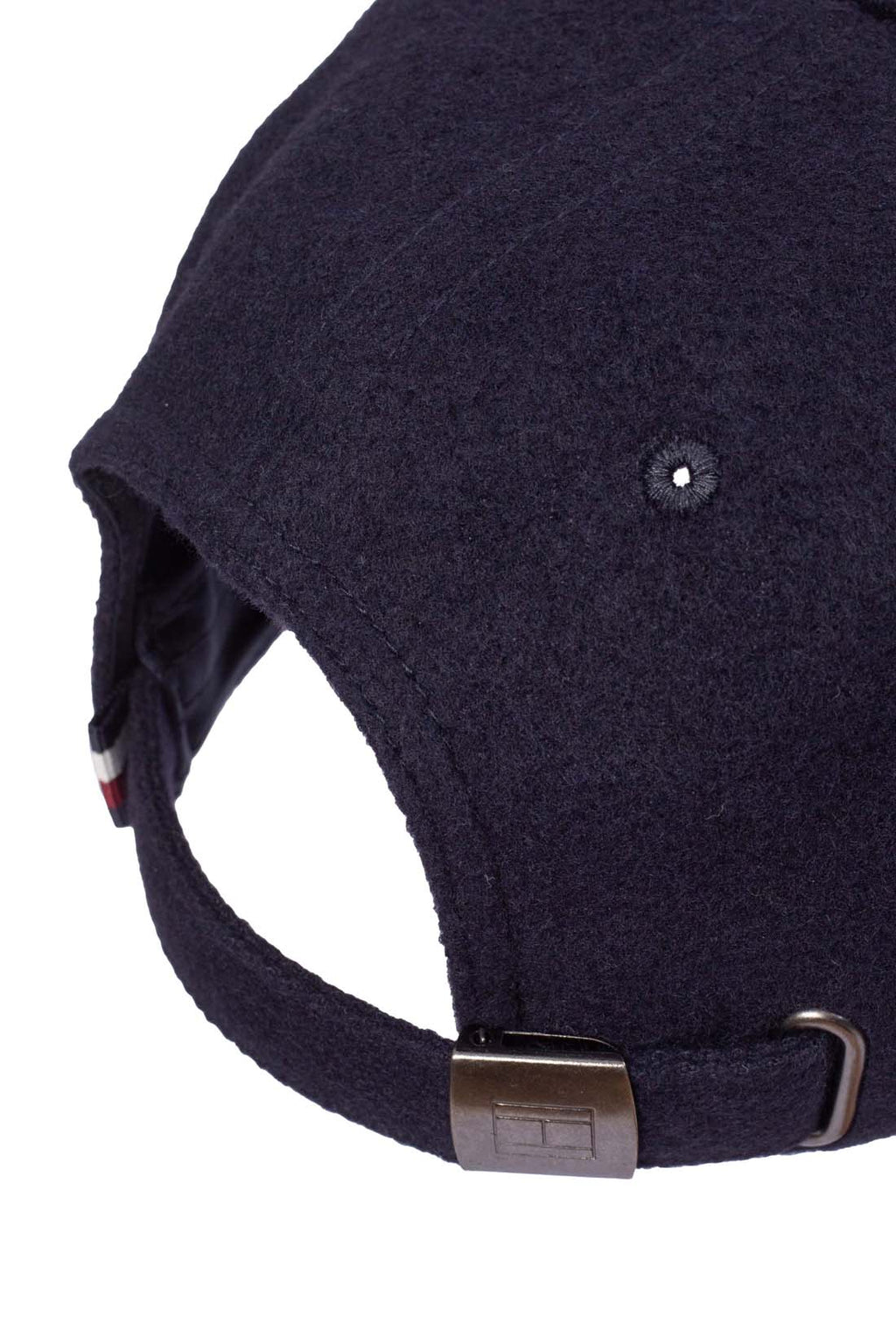 Navy blue men's baseball cap with curved visor and front signature flag logo plaquette — view 7