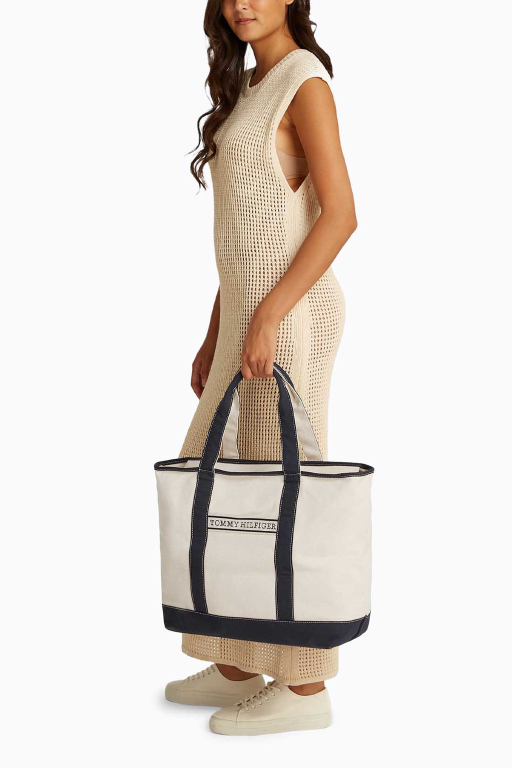 Neutral cotton canvas women's beach bag with double handles and front signature designer tape — view 14