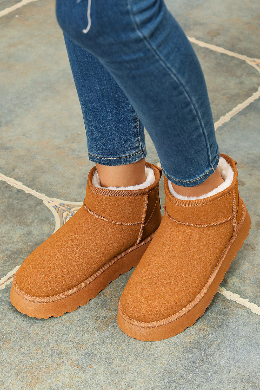 Anna fur lined suede ankle snow boots with thick sole for women's winter fashion — view 3